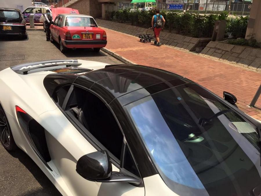  McLaren 650S Spyder Matte White by Impressive Wrap 2016 года  (фото 9 из 15)